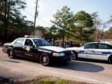 В США мужчина открыл беспорядочную стрельбу: двое убиты, пятеро ранены В США мужчина открыл беспорядочную стрельбу: двое убиты, пятеро ранены