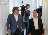 Главный вывод: в этой фразе вряд ли содержится намек на реальную перспективу отставки, о которой говорят чуть ли не с самого начала работы нынешнего кабинета; скорее всего это просто знак того, что Медведев смирился со своей ролью технического политика Главный вывод: в этой фразе вряд ли содержится намек на реальную перспективу отставки, о которой говорят чуть ли не с самого начала работы нынешнего кабинета; скорее всего это просто знак того, что Медведев смирился со своей ролью технического политика