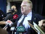 На этот раз ему пришлось опровергать информацию журналистов местной газеты The Star, которые якобы засняли его курящим крэк На этот раз ему пришлось опровергать информацию журналистов местной газеты The Star, которые якобы засняли его курящим крэк