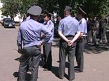 В Петербурге задержаны глава ОВД и еще четверо полицейских, объявивших в розыск хозяина квартиры по просьбе "черных риелторов" В Петербурге задержаны глава ОВД и еще четверо полицейских, объявивших в розыск хозяина квартиры по просьбе "черных риелторов"