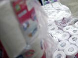 Венесуэльские полицейские обнаружили в одном из пригородов Каракаса тайный склад, где хранилось 2450 упаковок (по 24 рулона в каждой) столь дефицитной в стране туалетной бумагой