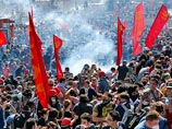 Первые жертвы протестов в Турции: двое погибших, утверждают правозащитники