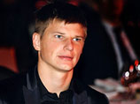 Экс-капитан "Арсенала" посоветовал Аршавину поиграть за "Валенсию" Экс-капитан "Арсенала" посоветовал Аршавину поиграть за "Валенсию"
