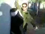 В 2010 году много шума наделал ролик, на котором боец ЦАХАЛа танцует на фоне палестинки с завязанными глазами В 2010 году много шума наделал ролик, на котором боец ЦАХАЛа танцует на фоне палестинки с завязанными глазами