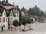 Сразу в нескольких странах Европы ситуация становится все более напряженной из-за вызванных затяжными дождями наводнений