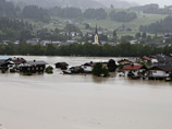 Европу заливает: уже трое погибших в наводнениях, восемь пропали без вести