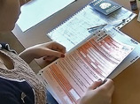 На горячую линию Общественной палаты поступили десятки жалоб из республик Северного Кавказа - в основном из Дагестана, Кабардино-Балкарии и Карачаево-Черкесии - в которых люди жаловались на повальную коррупцию при провееднии экзамена На горячую линию Общественной палаты поступили десятки жалоб из республик Северного Кавказа - в основном из Дагестана, Кабардино-Балкарии и Карачаево-Черкесии - в которых люди жаловались на повальную коррупцию при провееднии экзамена