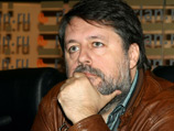 Виталий Манский показал на "Кинотавре" фильм о газовой трубе, с которой в России "связаны все" Виталий Манский показал на "Кинотавре" фильм о газовой трубе, с которой в России "связаны все"
