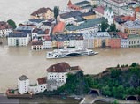 Наводнение, охватившее несколько европейских стран, продолжает губить людей