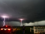 Последний из обрушившихся на Оклахому торнадо поставил рекорд диаметром воронки