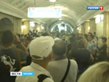 На центральной станции столичного метро "Охотный ряд" Сокольнической линии в среду утром эвакуировали пассажиров из-за загоревшегося высоковольтного кабеля На центральной станции столичного метро "Охотный ряд" Сокольнической линии в среду утром эвакуировали пассажиров из-за загоревшегося высоковольтного кабеля