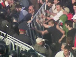 В Москве стартует судебный процесс по так называемому "болотному делу" - о массовых беспорядках во время оппозиционного митинга на Болотной площади столицы 6 мая 2012 года