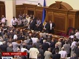Украинская оппозиция снова заблокировала Раду - требует выступления Януковича