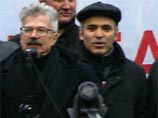 Лимонов раскритиковал невозвращенца Каспарова: "Подал пример трусости и бегства" Лимонов раскритиковал невозвращенца Каспарова: "Подал пример трусости и бегства"