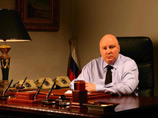 Как утверждает автор поста, Васильев "банально стырил" куски текста из диссертации своего нынешнего коллеги по Думе от ЛДПР Сергея Абельцева Как утверждает автор поста, Васильев "банально стырил" куски текста из диссертации своего нынешнего коллеги по Думе от ЛДПР Сергея Абельцева