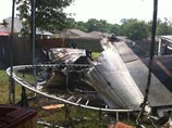 Небольшой самолет упал на жилые дома неподалеку от аэропорта в городе Бейкер американского штата Луизиана