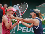 Веснина с Макаровой победили на Roland Garros в парном разряде 