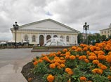 В московском "Манеже" соберутся около 1,5 тысячи человек - это так называемые лидеры общественного мнения: рабочие, врачи, учителя, волонтеры, знаменитые артисты, говорят в оргкомитете. Ожидается визит и самого основателя ОНФ - президента страны В московском "Манеже" соберутся около 1,5 тысячи человек - это так называемые лидеры общественного мнения: рабочие, врачи, учителя, волонтеры, знаменитые артисты, говорят в оргкомитете. Ожидается визит и самого основателя ОНФ - президента страны