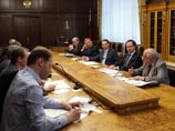 Проект концепции нового учебно-методического комплекса по истории России был представлен 10 июня. Авторы концепции предполагают, что новый стандарт должен включать подходы к преподаванию отечественной истории с перечнем обязательных для изучения тем Проект концепции нового учебно-методического комплекса по истории России был представлен 10 июня. Авторы концепции предполагают, что новый стандарт должен включать подходы к преподаванию отечественной истории с перечнем обязательных для изучения тем