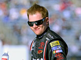 Гонщик NASCAR Джейсон Леффлер разбился в результате аварии на автошоу Гонщик NASCAR Джейсон Леффлер разбился в результате аварии на автошоу