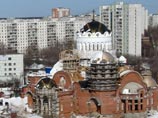 Таджик устроил разгром в московском храме, настоятель которого благословлял "применение физической силы" Таджик устроил разгром в московском храме, настоятель которого благословлял "применение физической силы"