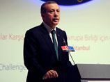 Премьер-министр Турции Реджеп Тайип Эрдоган впервые с начала массовых волнений согласился провести встречу с протестующими, в ходе которой пообещал заморозку плана застройки парка Гези, из-за которого изначально и вспыхнули беспорядки