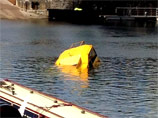 Автобус-амфибия с 30 туристами затонул в Ливерпуле, все пассажиры спасены