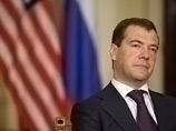 Отдельно газета отмечает, что сотрудники АНБ, работавшие на базе британских военно-воздушных сил в Северном Йоркшире, как и сами англичане, пытались прослушивать звонки российского президента Дмитрия Медведева