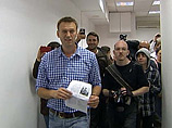 Возможно, обыски связаны с "почтовым делом" против братьев Навальных, которое было возбуждено в декабре 2012 года