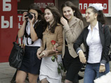 Число молодых людей в России стремительно сокращается из года в год, и в течение ближайших 10 лет может упасть на семь миллионов Число молодых людей в России стремительно сокращается из года в год, и в течение ближайших 10 лет может упасть на семь миллионов