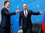"Русский Давос": сильно опоздав на встречу с "деловой двадцаткой", Путин пошутил про "зеленого змея" "Русский Давос": сильно опоздав на встречу с "деловой двадцаткой", Путин пошутил про "зеленого змея"