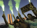 В Бразилии продолжаются многодневные волнения, которых страна не знала на протяжении последних двух десятилетий: накануне на улицы Рио-де-Жанейро вышли до 300 тыс. человек, сотни тысяч заполонили центральные площади других городов