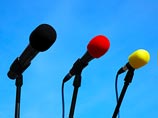 Депутаты и сенаторы хотят штрафовать музыкантов, поющих "под фанеру" на 5 млн рублей Депутаты и сенаторы хотят штрафовать музыкантов, поющих "под фанеру" на 5 млн рублей