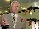 17 мая 93-летний Михаил Калашников по рекомендации своего лечащего врача был приглашен и госпитализирован для мониторинга состояния здоровья 17 мая 93-летний Михаил Калашников по рекомендации своего лечащего врача был приглашен и госпитализирован для мониторинга состояния здоровья