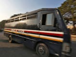 В Индии сотрудник отеля попытался изнасиловать 23-летнюю россиянку, пробравшись ночью в ее номер с камерой в руках В Индии сотрудник отеля попытался изнасиловать 23-летнюю россиянку, пробравшись ночью в ее номер с камерой в руках