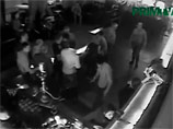 Во Владивостоке кавказцы избили гостя латиноамериканской вечеринки и таксиста, требуя лезгинку (ВИДЕО) Во Владивостоке кавказцы избили гостя латиноамериканской вечеринки и таксиста, требуя лезгинку (ВИДЕО)
