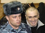 Надежда на амнистию умерла, признал адвокат Ходорковского. А тот велел не бояться массовых репрессий