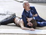 Активистки Femen атаковали кортеж премьер-министра Туниса