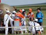 Возвращаемая капсула с экипажем "Шэньчжоу-10" приземлилась в среду в 08:07 по местному времени (04:07 по Москве) в автономном районе Внутренняя Монголия, на севере КНР