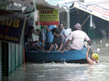 Сезон дождей, начавшийся в Индии в этом году раньше обычного, вызвал сильные наводнения в Северной Индии