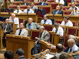 В рамках первой задачи принятый Совфедом закон, помимо ограничений, предусматривает ряд мер, упрощающих процедуру усыновления для российских граждан В рамках первой задачи принятый Совфедом закон, помимо ограничений, предусматривает ряд мер, упрощающих процедуру усыновления для российских граждан