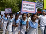 В Индии умерла 10-летняя девочка, которую зверски изнасиловали четыре подростка