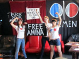 Освобожденные из тунисской тюрьмы Femen рассказали об ужасах заключения Освобожденные из тунисской тюрьмы Femen рассказали об ужасах заключения