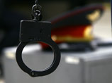 На ставропольского полицейского, надевшего наручники на девочку, заведено дело