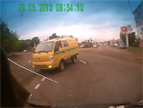 В Приморье следователи изучают ВИДЕО из интернета, в котором инкассатор угрожает водителю оружием В Приморье следователи изучают ВИДЕО из интернета, в котором инкассатор угрожает водителю оружием