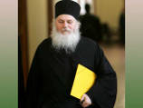 Отец Ефрем (на фото), разумеется, не сделал ничего незаконного, убежден монах Феотокис