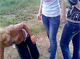 Омские школьницы избили восьмиклассницу и продавали видео с издевательствами за 200 рублей