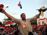 В ночь на среду Высший совет Вооруженных сил (ВСВС) Египта заявил, что армия готова пролить кровь за свой народ