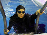 Иранская пловчиха Эльхам Асгари заявила, что министерство спорта Ирана отказалось регистрировать рекордный результат по плаванию на открытой воде из-за несоответствия купальника спортсменки исламским законам шариата
