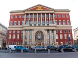 Тем временем в Мосгоризбиркоме сообщают, что число претендентов на пост мэра Москвы, выборы которого пройдут 8 сентября, выросло до 38 человек